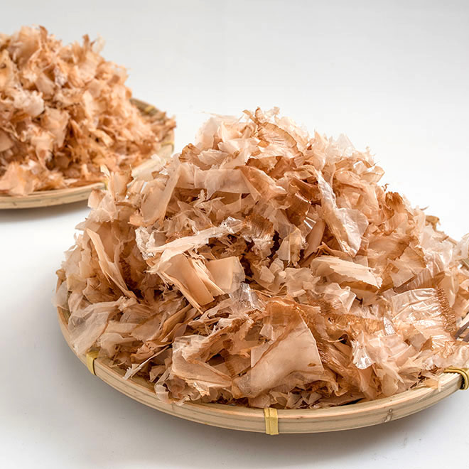 かつお荒節薄削り 100g - 五十嵐鰹節 | 本物の味をご家庭で。公式 